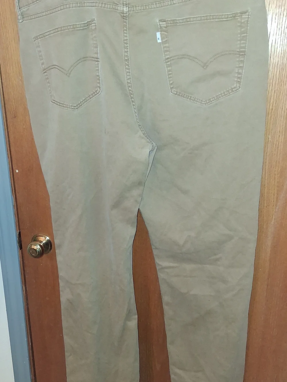 Levi's Relaxed Fit Jeans in Khaki Tan